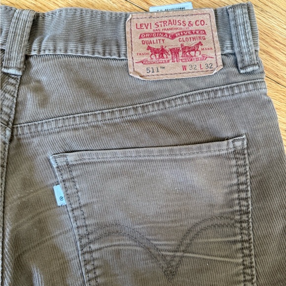 Levi's Men's Corduroy Pants in Brown - Size 32x32 - Picture 10 of 10